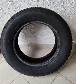 Gomma 215/65R16
