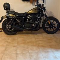 Harley 883 Iron