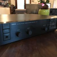 Preamplificatore YAMAHA C-40