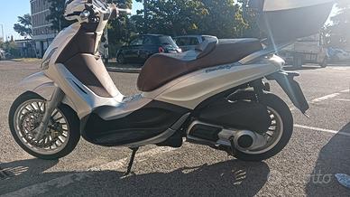 Piaggio Beverly 300