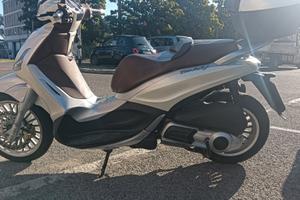 Piaggio Beverly 300