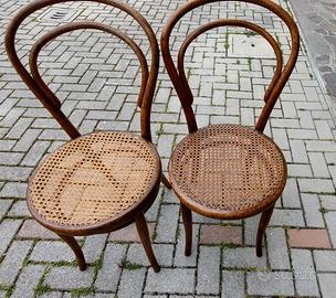 2 vecchie sedie modello thonet