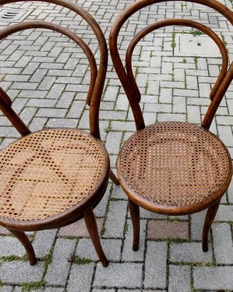 2 vecchie sedie modello thonet