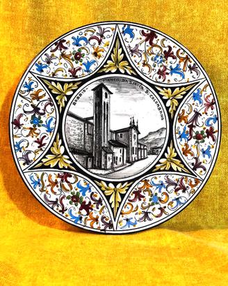 piattoda perete in ceramica policroma vintage