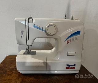 Macchina da tavolo per cucire