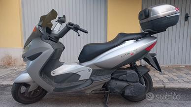 Scooter Malaguti 150 + bauletto e ricambi original