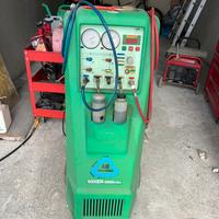 Sezione ricarica aria condizionata