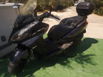 Scooter 125 downtown pari al nuovo