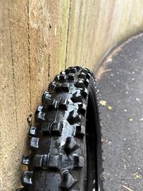 Gomma Pirelli mid soft