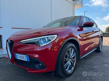Alfa Romeo Stelvio 2.2 Turbodiesel 190 CV AT8 RWD 