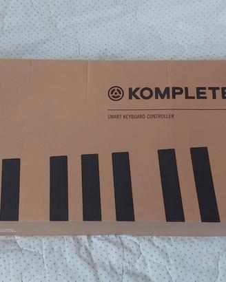 Native Instruments Komplete A49