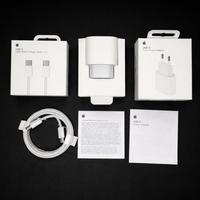 Alimentatore e cavo apple  nuovo mai usato