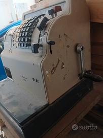 antico registratore di casaa 