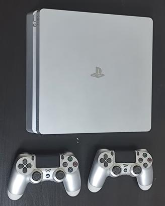 ps4 Slim silver 