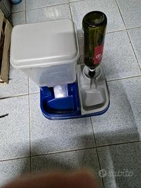 Distributore cibo e acqua