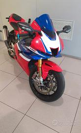Honda CBR 1000 RR SP