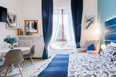 Ampio monolocale BLU a Milano per brevi periodi