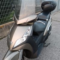 Scooter Peugeot Geopolis 300