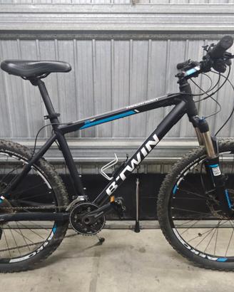 Mountain Bike Rockrider 560
