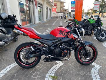 Suzuki GSR 600 - 2006