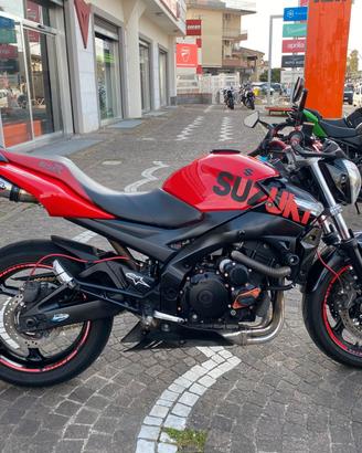 Suzuki GSR 600 - 2006