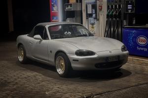 Mazda mx-5 nb