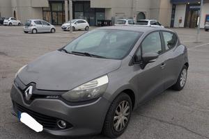 Renault Clio (neopatentati) 2014 diesel 285000 km 