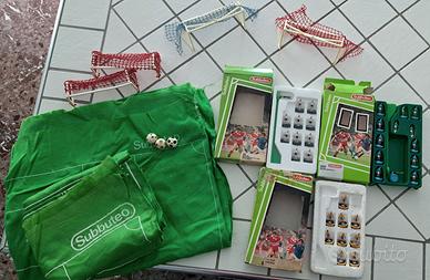 Squadre subbuteo + palloni + porte + panni