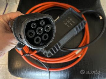 Caricabatteria Caricatore elettrico Carichino