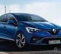 Renault clio 2022 ricambi musata