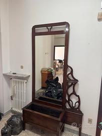 Specchiera antica con porta vasi