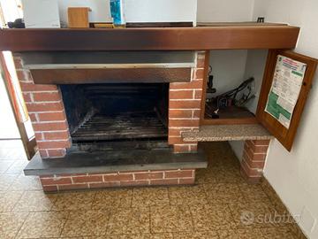 termo camino a legna smontato e comodo da caricare