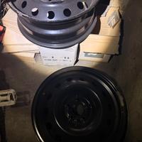 cerchi in ferro da 5 fori 