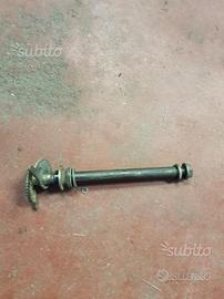 Perno ruota posteriore yamaha tt 59x