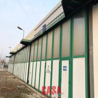 Capannone con ampio scoperto