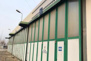 Capannone con ampio scoperto