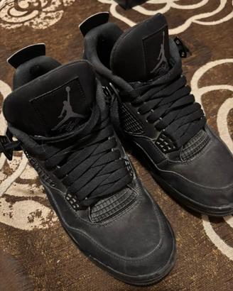 Jordan 4 Black Cat, nere