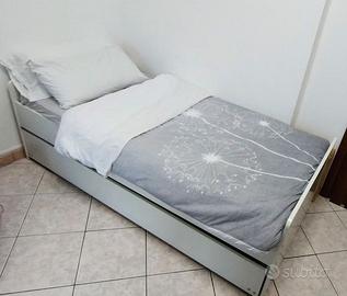 Letto doppio con materassi