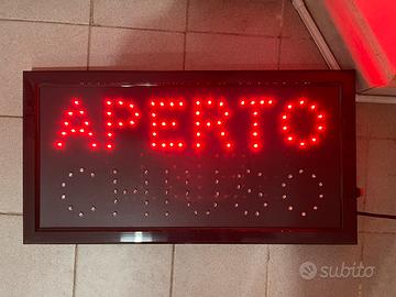 Cartello per attività aperto e chiuso