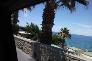 Pietra l. sulla spiaggia