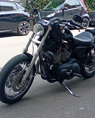 HARLEY-DAVIDSON 1200 Sportster Roadster