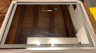 Specchio retroilluminato