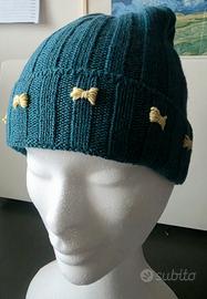 Berretto in cachemire e lana ricamato a mano - Pez