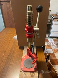 Tappatrice professionale per tappi a corona Grifo