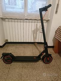 monopattino elettrico nuovo 30 km/h 