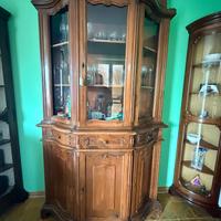 vetrina completa in legno