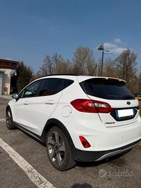 Ford Fiesta Active - cambio automatico