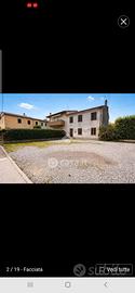 casa a schiera da ristrutturare 