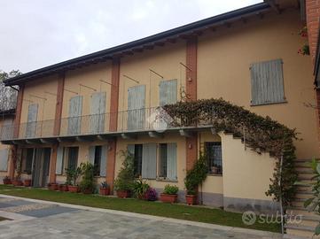 4 LOCALI A CORBETTA