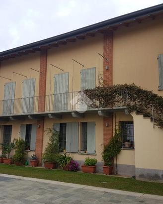 4 LOCALI A CORBETTA